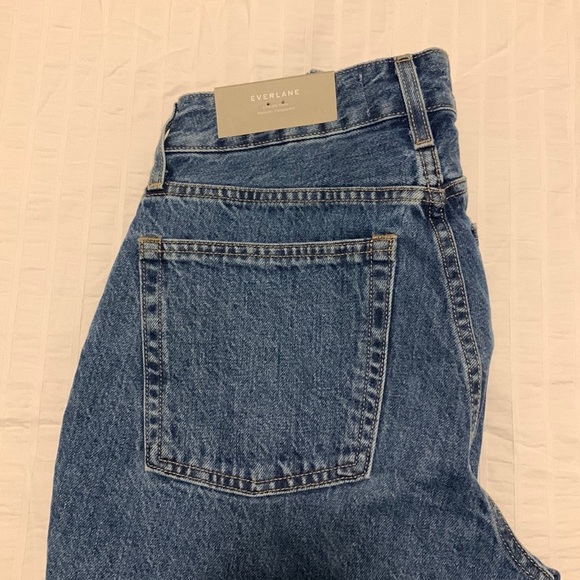 NWT Everlane “The Curvy ‘90s Cheeky Straight Jean”, Size 28 - Picture 2 of 6